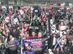 Cientos de fans lucieron felices en la fotografía. EL INFORMADOR / A. Hinojosa