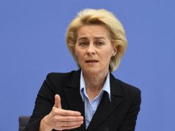 La ministra Ursula von der Leyen descarta que hubiese cooperación militar de las tropas occidentales bajo el mando de Bashar Al Assad. AFP / T. Schwarz