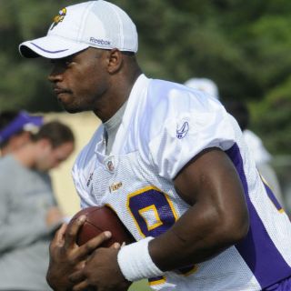 Adrian Peterson, entre lo mejor de noviembre en la NFL