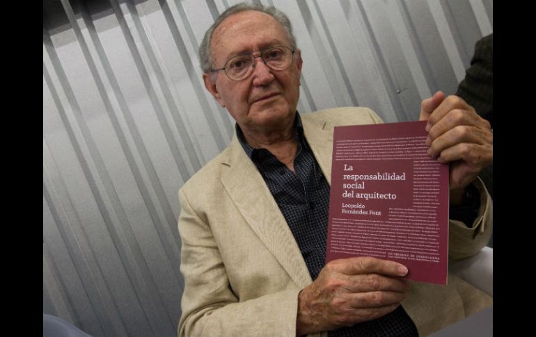 El arquitecto resume en un libro sus 50 años de experiencia. EL INFORMADOR / P. Franco