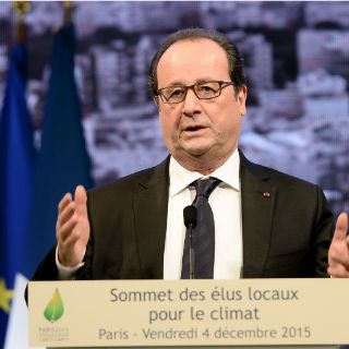 Hollande visitará portaaviones desplegado para atacar al EI