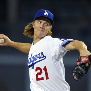 Zack Greinke pacta con los Diamantes de Arizona
