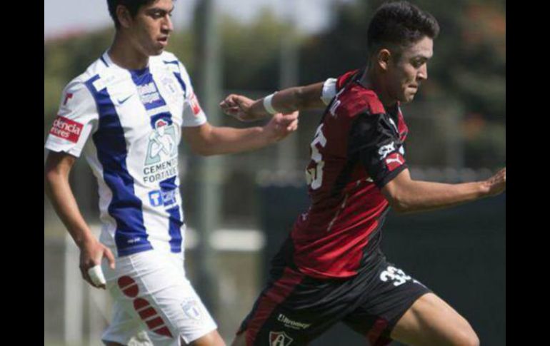 En el Club Atlas Chapalita, los Tuzos finiquitaron la serie al volver a golear, pero ahora 4-1, dejando el marcador global de 9-2. TWITTER / @atlasfc