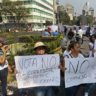 Ciudadanos participan en consulta sobre Corredor Chapultepec