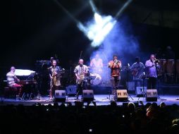 Gary Crosby, líder de la banda, agradeció al Brithis Council por haberlos invitado a esta fiesta de las letras. EL INFORMADOR / M. Vargas