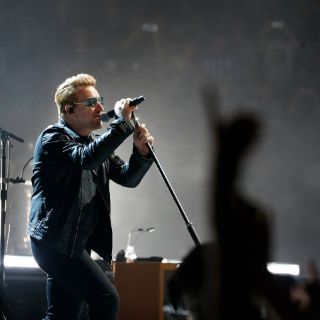 Eagles of Death Metal tocan con U2 en París