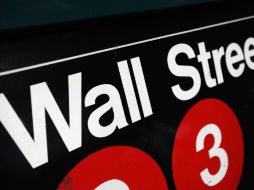 La caída en precios de petróleo obedece a que OPEP no logró acuerdo sobre techo máximo de producción. AP / ARCHIVO