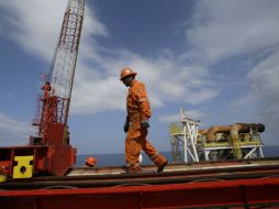 Esto significará 100 mil barriles diarios de producción adicional. AFP / ARCHIVO