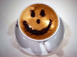 En Colombia hay  tours temáticos, lugares como Coffe Park y visitas a las plantaciones de uno de los cafés más cotizados del mundo. TWITTER / @CoffeeParkBurja