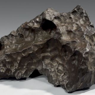 Subastan 250 objetos provenientes del espacio