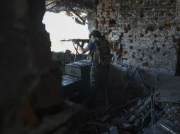 Se han registrado violaciones de alto al fuego cerca de Donetsk y Horlivka, zonas controladas por los grupos armados. AP / ARCHIVO
