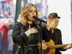 El sencillo 'Hello' de la cantante ocupó el sexto puesto de la lista. AP / ARCHIVO