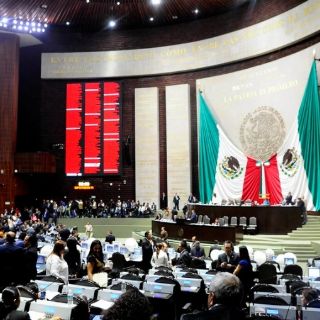 San Lázaro aprueba reforma política del DF