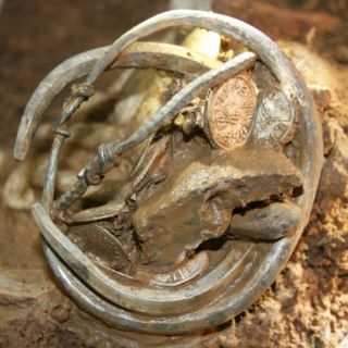 Exhiben en Londres tesoro vikingo que data del siglo IX