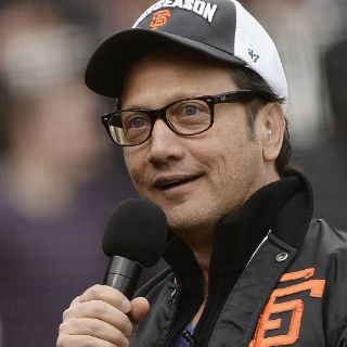 Rob Schneider no defiende a los mexicanos por publicidad
