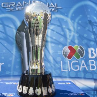 Mancera y 'El Bronco' apuestan en Tigres-Pumas