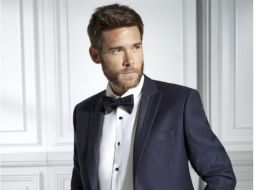 Antonaga está fundada por ex trabajadores de Cardenal, empresa que los despidió por la crisis económica española. TWITTER / @TrajesAntonaga