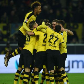 Borussia Dortmund no quiere alejarse del Bayern