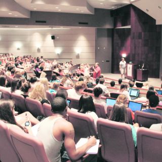 Más mexicanos podrán realizar sus estudios en la UA