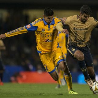 Eduardo Herrera y Hugo Ayala, suspendidos un juego