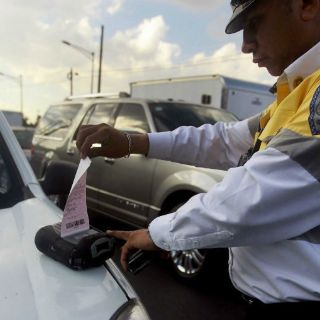 Senado pide prorrogar Reglamento de Tránsito del DF