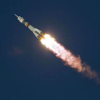 La nave rusa Soyuz TMA-19M despega rumbo a la EEI