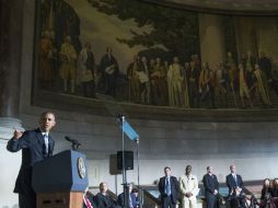 Obama señala que Estados Unidos es un país hecho por inmigrantes. AP / E. Vucci