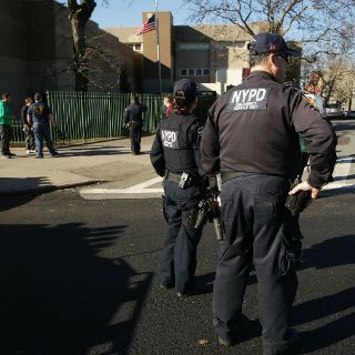 NY también recibe amenaza en escuelas, no cierran planteles