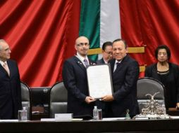 Vela resaltó que sin valores nacionales, las naciones se vuelven vulnerables. TWITTER / @JLToledoM