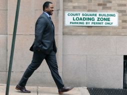 Fiscales aseguran que Porter debió colocar el cinturón de seguridad a Gray y debió llamar a un médico cuando éste pidió ayuda. AP / ARCHIVO