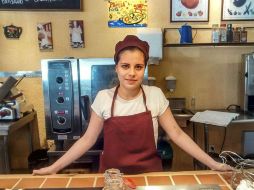 Corina Román. Antes de encontrar este trabajo, solicitó empleo en dos tiendas de conveniencia y una cafetería. EL INFORMADOR / T. Villaseñor