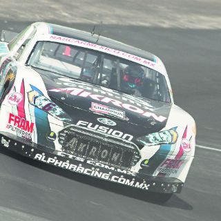 Rogelio López propone cambios en Nascar