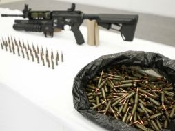 Tras defenderse y repeler la agresión; los policías aseguraron dos armas largas, 16 cargadores llenos y dos chalecos antibalas. EL INFORMADOR / ARCHIVO