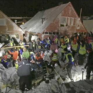 Avalancha deja heridos y desaparecidos en Noruega