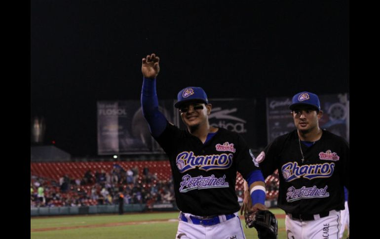 El capitán de la novena tapatía, Manny Rodríguez, conectó hit al jardín izquierdo que produjo dos carreras más. EL INFORMADOR / P. Pérez