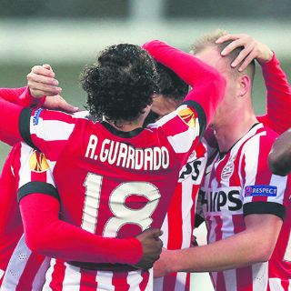 El PSV alcanza al Ajax