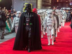 El hombre comenta que al crecer en asilos, nunca se sintió conectado con su nombre real y por eso decidió cambiarlo. FACEBOOK / Star Wars