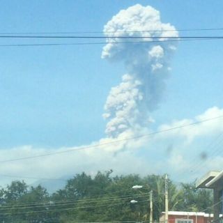 Volcán El Colima registra dos exhalaciones