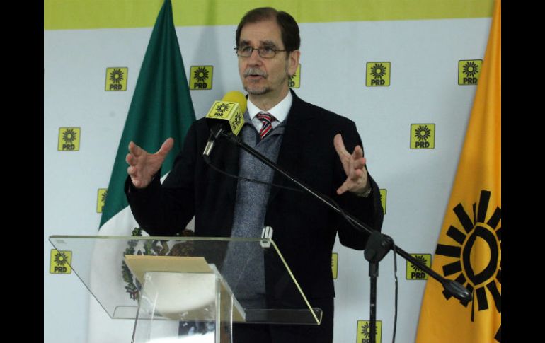 Basave insistió en que sí debe haber alianzas con los partidos de oposición porque existe un intento de 'restauración autoritaria'. SUN / ARCHIVO