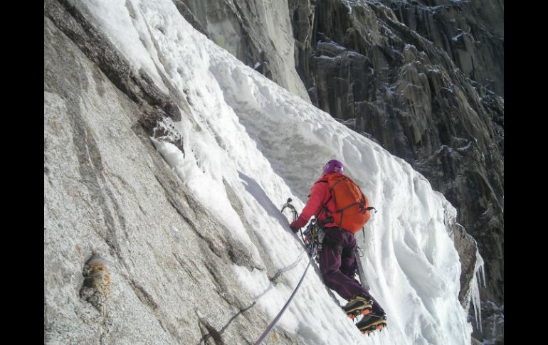 Taniguchi escaló el Everest en el 2007. ESPECIAL /
