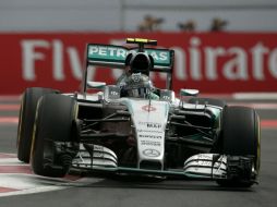 A pesar de las dudas, Lewis Hamilton siempre toma en cuenta a su escudería. SUN / ARCHIVO