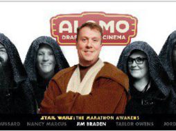Jim Braden pasa casi dos días enteros en el cine para vencer a otros seis seguidores. TWITTER / @FanboyNation