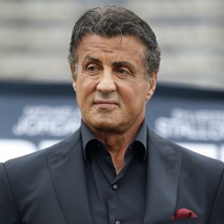 Subasta de artículos de Sylvester Stallone genera tres MDD