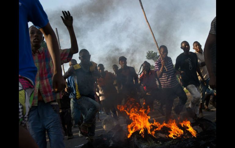 Ellos señalan que tienen el objetivo de proteger a la población y a sus bienes. AP / ARCHIVO