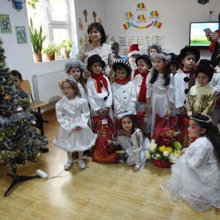 Niña llama a policía por temor a que perdió magia de Navidad