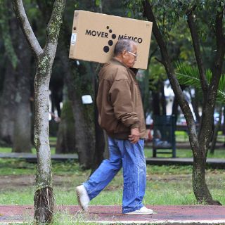 Meade entrega el televisor número 9.7 millones en Oaxaca