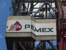 Pemex estableció esquemas de ahorro mediante la implementación de un servicio integral de transportación. AP / ARCHIVO
