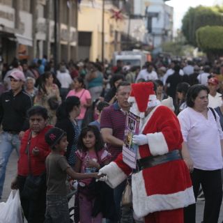 El Centro, entre las prisas y el regateo del 24 de diciembre