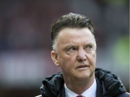 El intenso cierre del año invade la intranquilidad del holandés Louis Van Gaal, cuestionado como preparador del Manchester United. AP / ARCHIVO