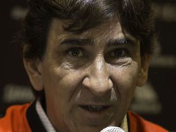 Gustavo Costas pretende terminar con una larga sequía de más de 60 años sin campeonato para los rojinegros. MEXSPORT / C. De Marchena